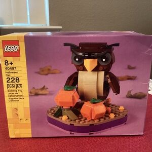 Lego Halloween Owl 228 pcs New Unopened Box Lego set 40497